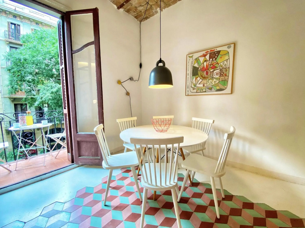 Tyche apartment
