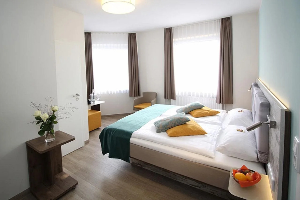 City Hotel