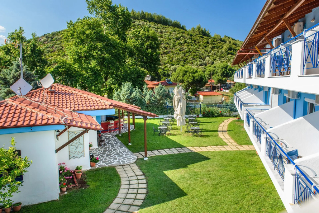 Asterias Hotel