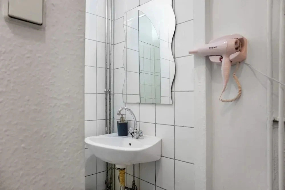 Comfy 2BR Apartment Long Stay Downtown