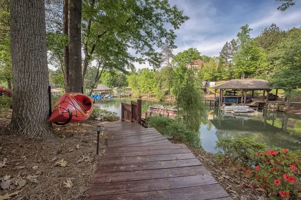 Lakeside Landing by Avantstay Private Dock