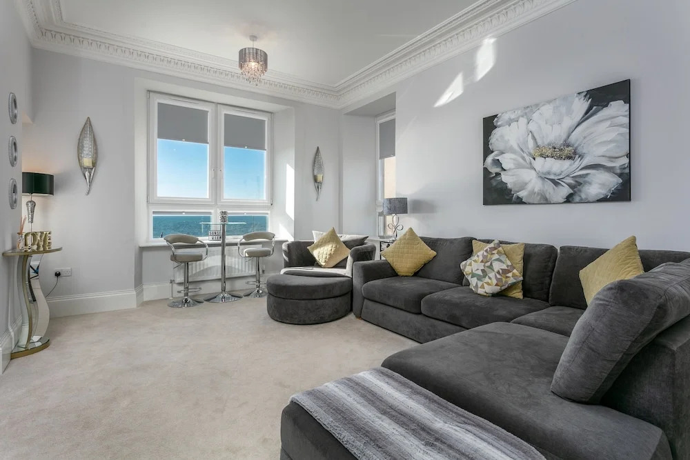 Coastal Retreat - Donnini Apartments