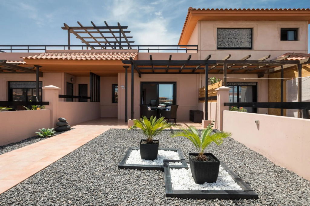 Home2Book Charming Casa Tara