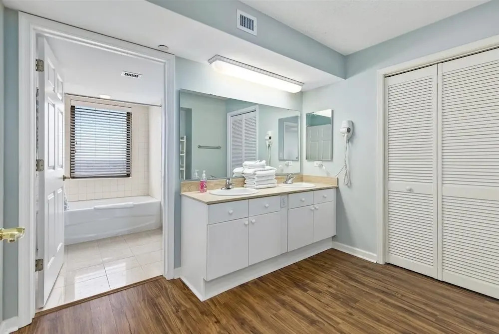 Brighton Tower 1909 3br 3ba Oceanfront 3 Bedroom Condo by RedAwning