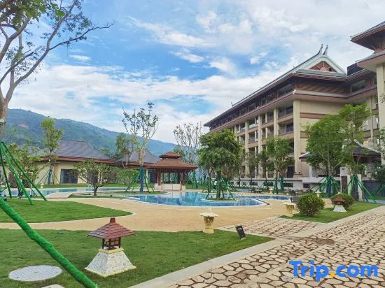 Howard Johnson The Bund Hotel Gasa