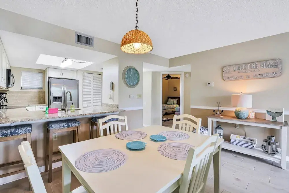 Third Floor Condo With Shared Pool, Free Wifi, Central AC, & Shared Tennis