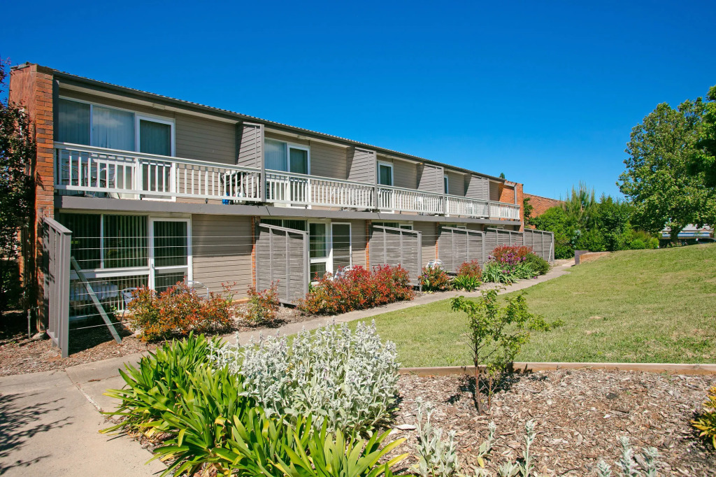 Bathurst Studio Apartments