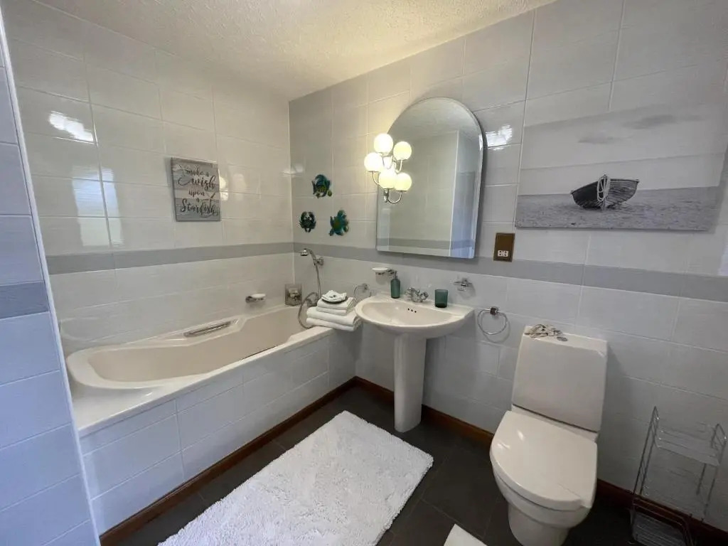 Relax at the Blue Spa House in the Highlands