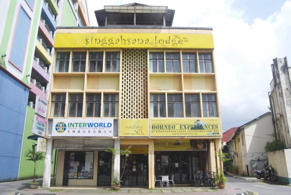 Singgahsana Lodge