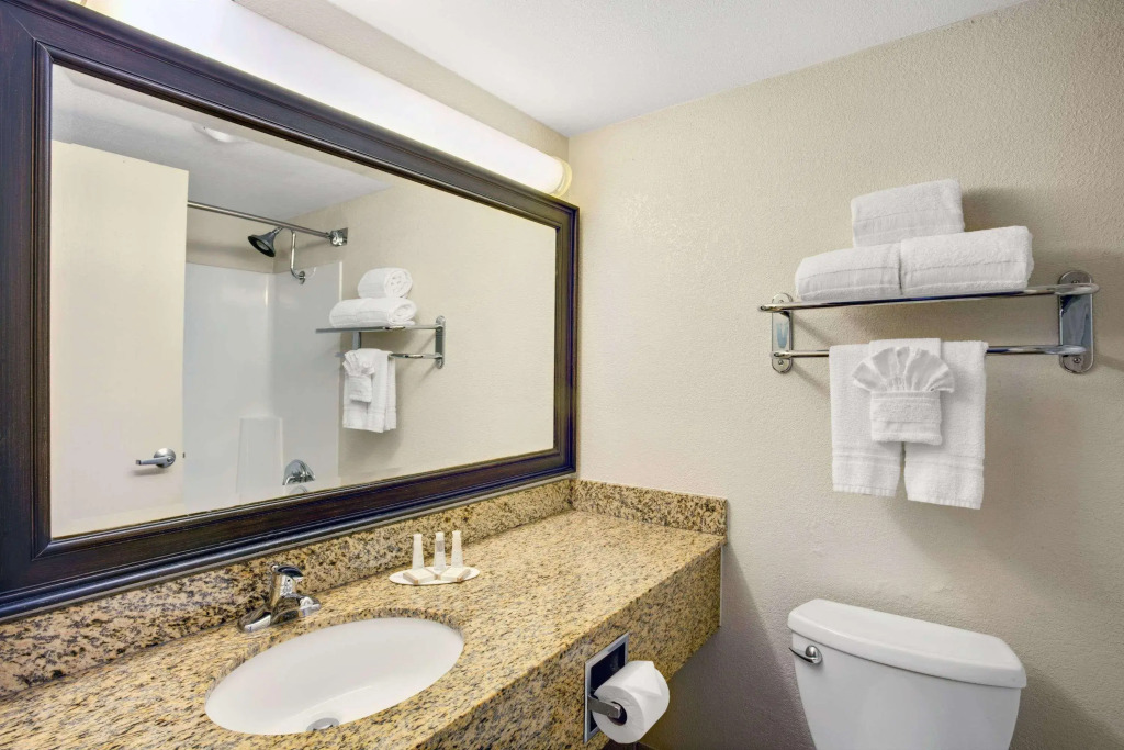 Baymont Inn & Suites Murray