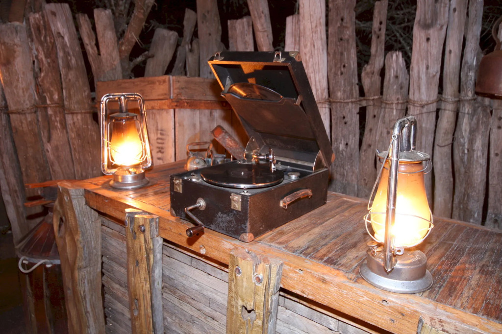 Quatermains 1920s Safari Camp - Amakhala Game Reserve