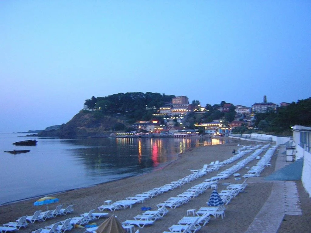 Yuva Hotel