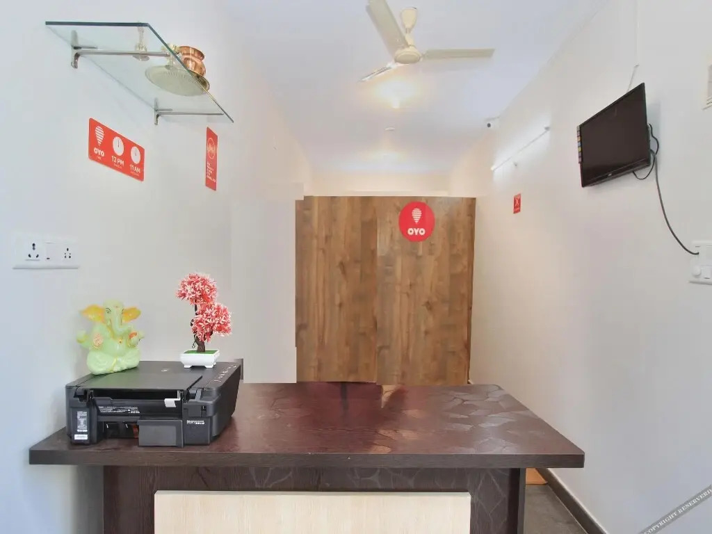 Hotel Royal Residence by OYO Rooms