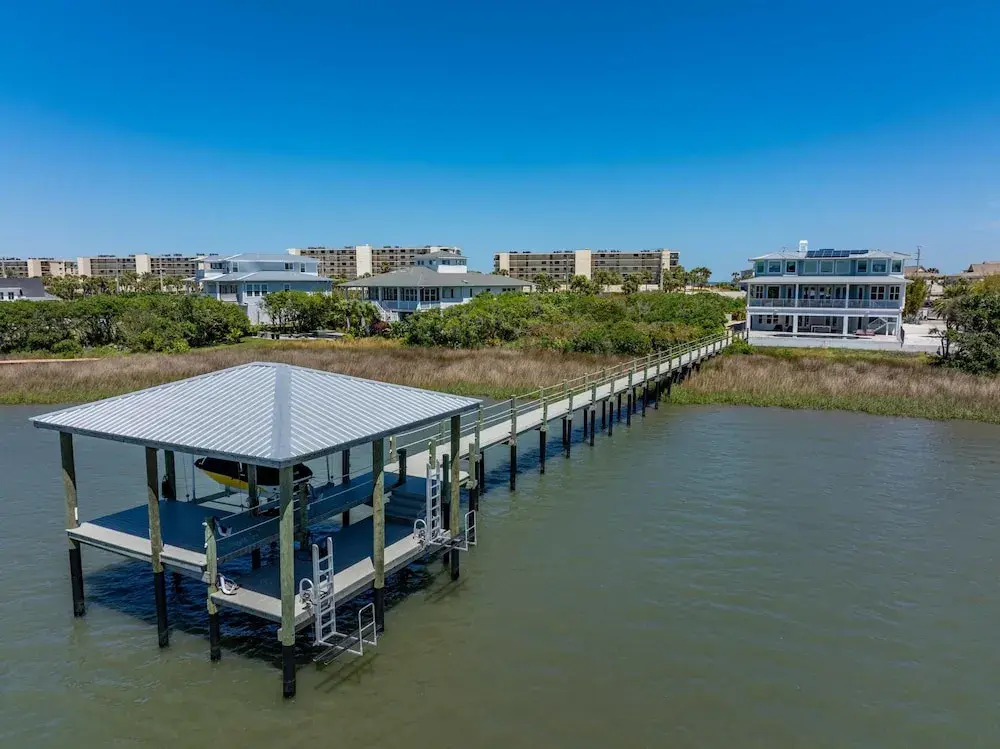 400 Steps to Sand Waterfront Luxury w Dock Pool