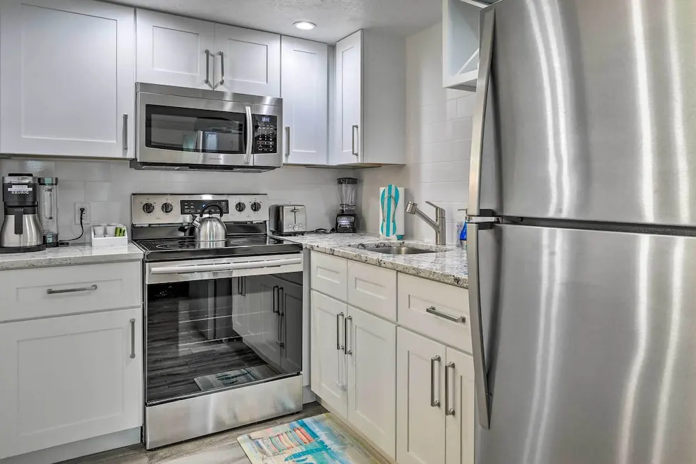 Cozy Siesta Key Dream Inn Rental < 1/2 Mi to Beach