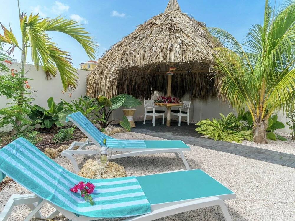 Luxurious Furnished Apartment Within Walking Distance of the Beach Curacao