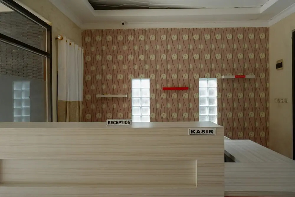 RedDoorz near Millenium Waterpark Palu