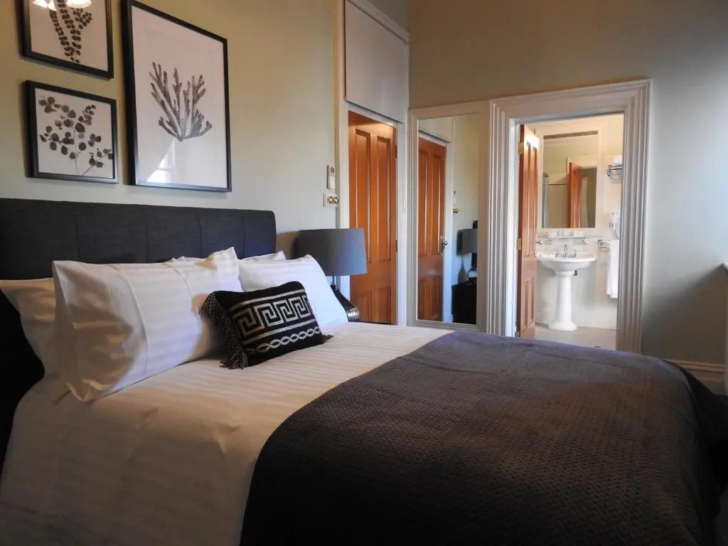Bull and Mouth Hotel Maryborough Victoria