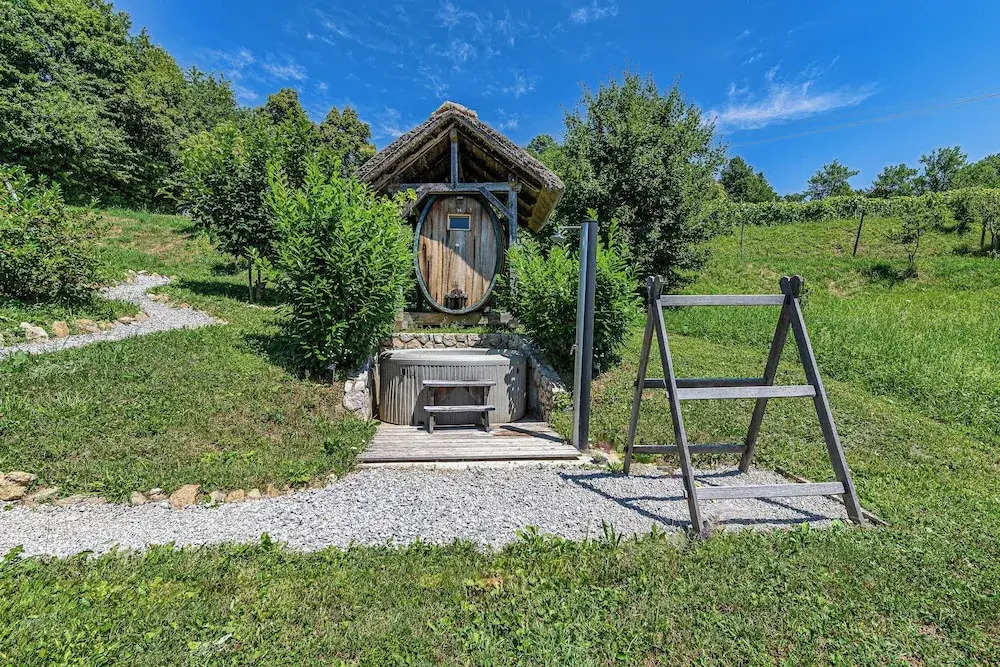 Vineyard Cottage Pavlin 2