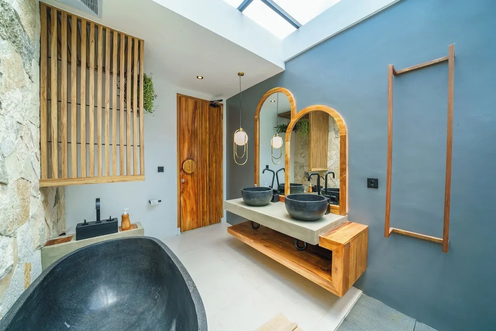 Villa Arunika - Stylish tropical 2BR Villa close to Nyanyi beach