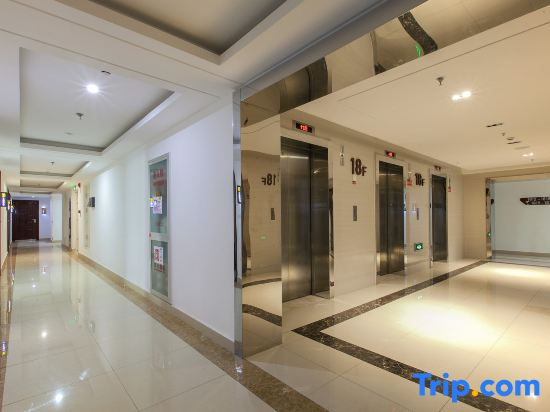 Manju Hotel (Chuhe Han Street Subway Station Hubei Provincial Museum)