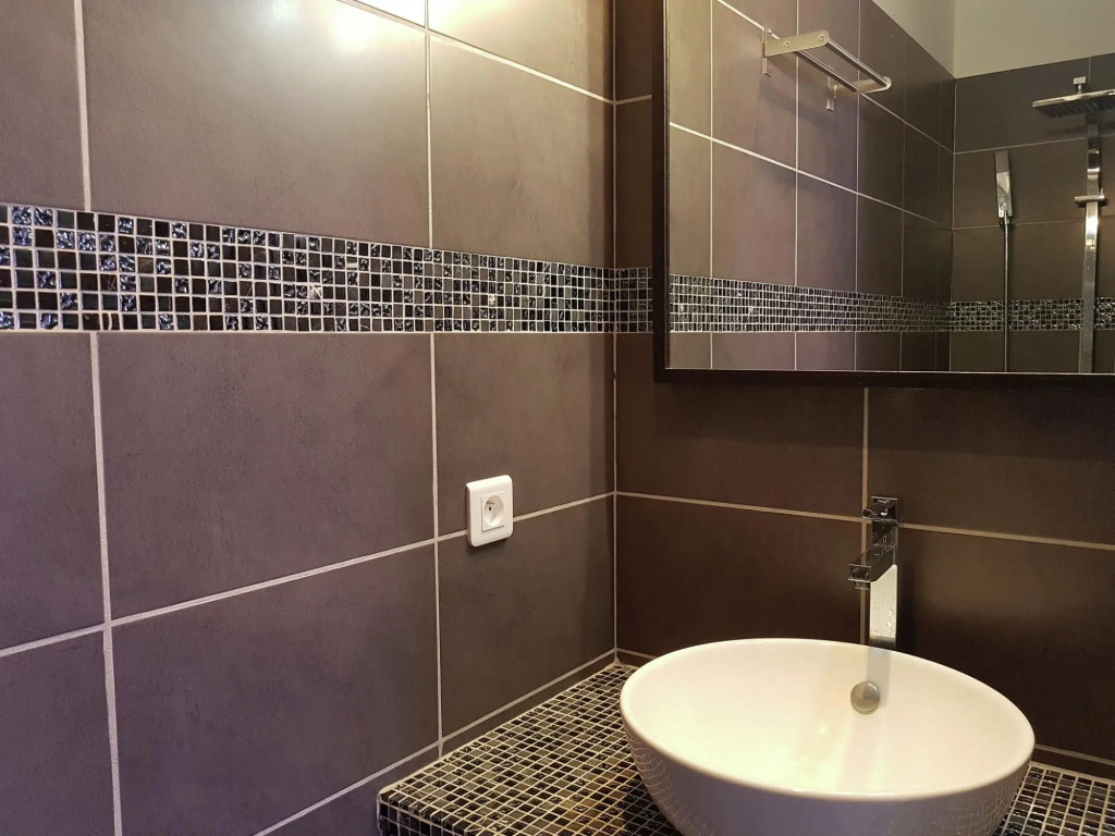 Beautiful Villa in the Vineyard Village of Tavel with Pool