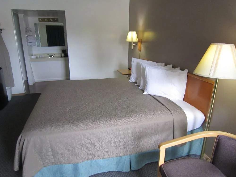 Cassville Budget Inn