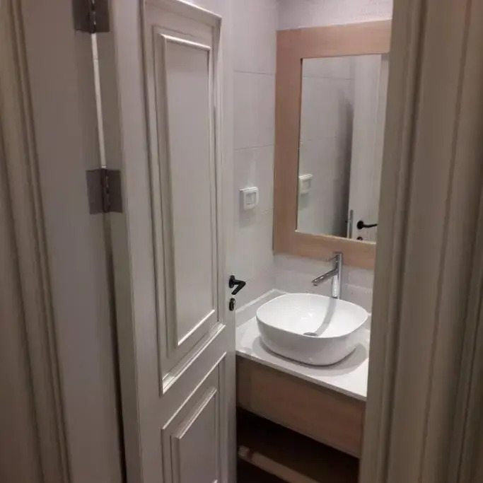 Exquisite Modern 2-bedroom Rental Unit