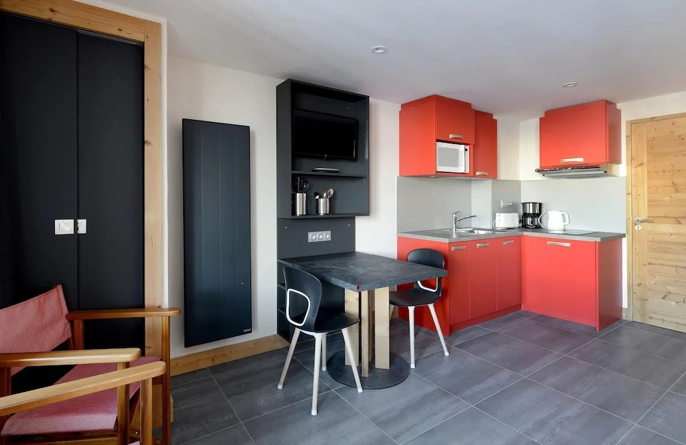 Residence LES Coches Studio in a Family Resort at the Bottom of the Slopes Bac207