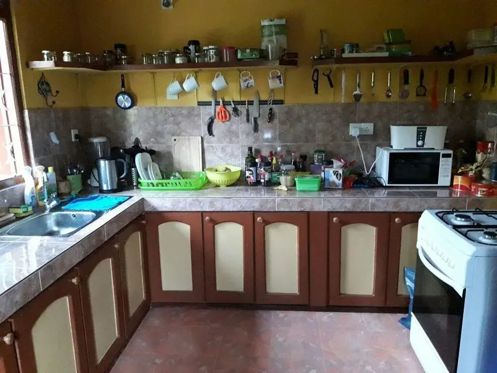 Manel Guesthouse