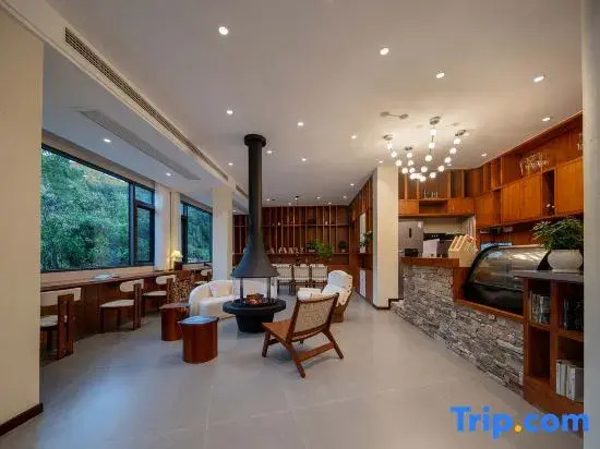 Xinghe Mountain Language Boutique Homestay