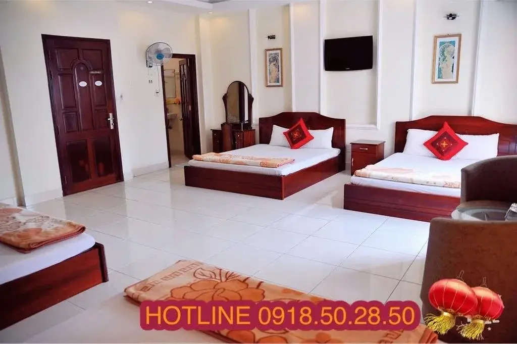 Thiên Hoàng Hotel