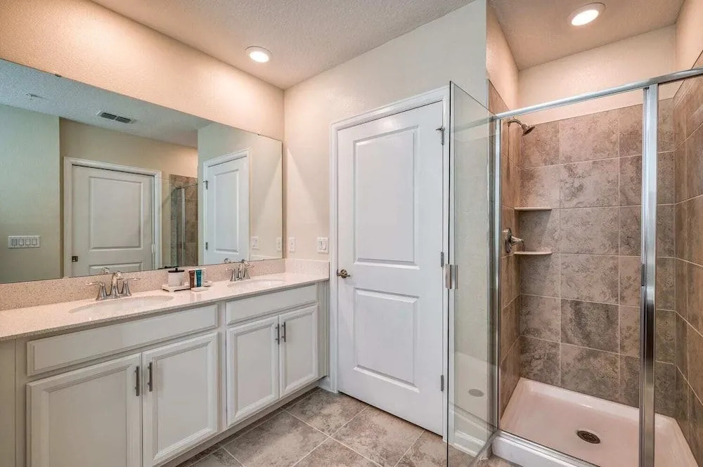 Luxury Brand New 2 Bdrm Condo