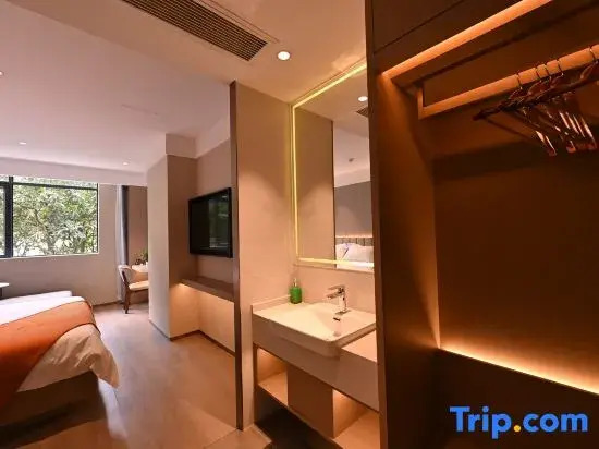 MCP Hotel (Guangzhou Jiangnanxi Dongxiaonan Metro Station Branch)
