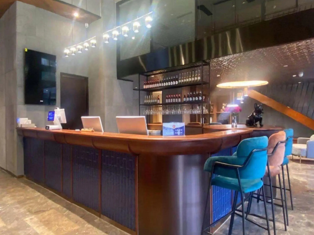 INZONE GARLAND SELECTION Hotel (Qihe County Wanda Plaza Quancheng Oulebao)