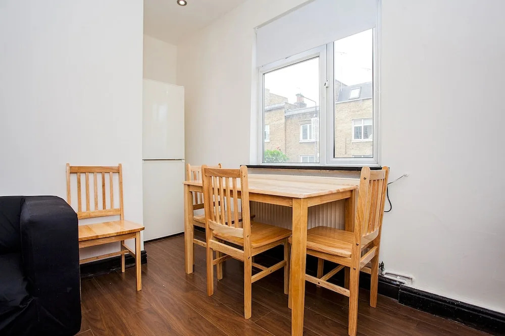 Brilliant 2 Bed Apt in Heart of Camden Town