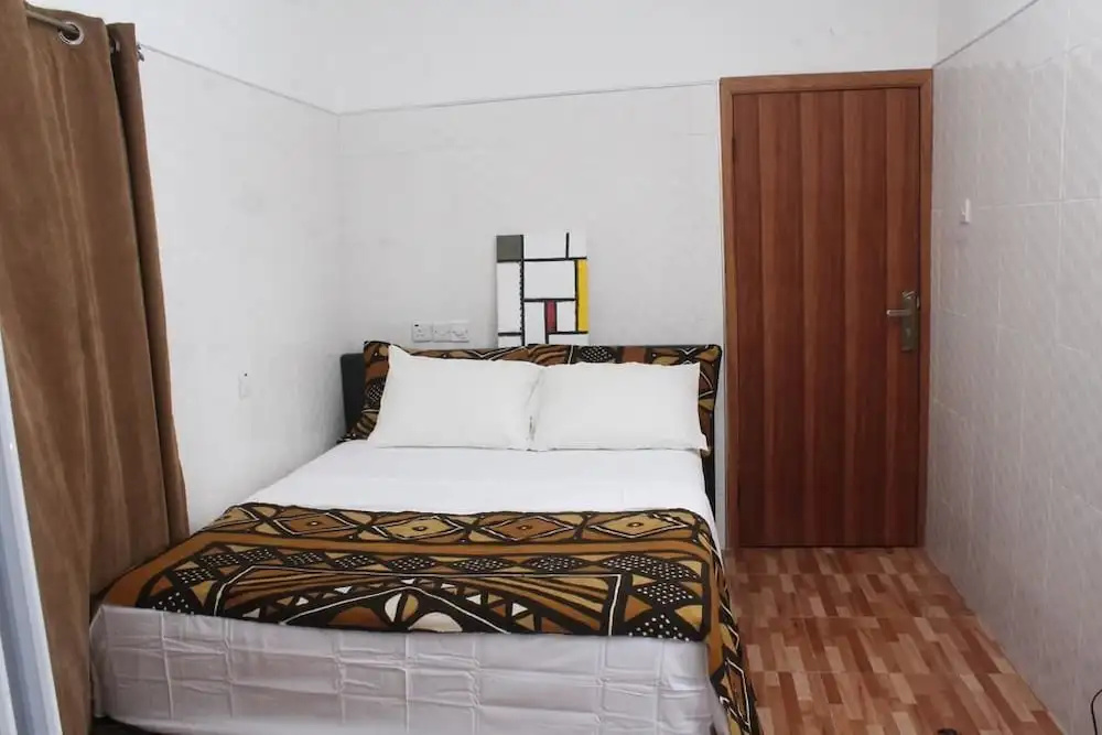 Rose Leat Elegant Bed & Breakfast