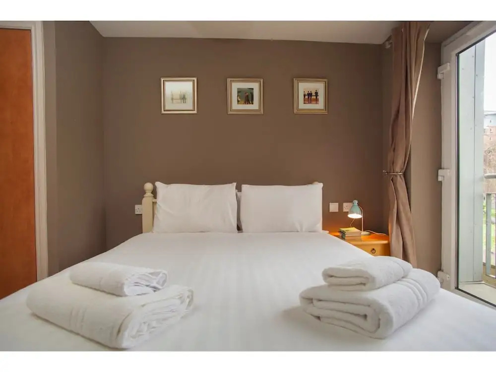 Gorgeous 2 Bed Flat in Historical Edinburgh