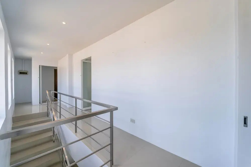 Modern 4 Bedroom Pool Villa in Good Location VY
