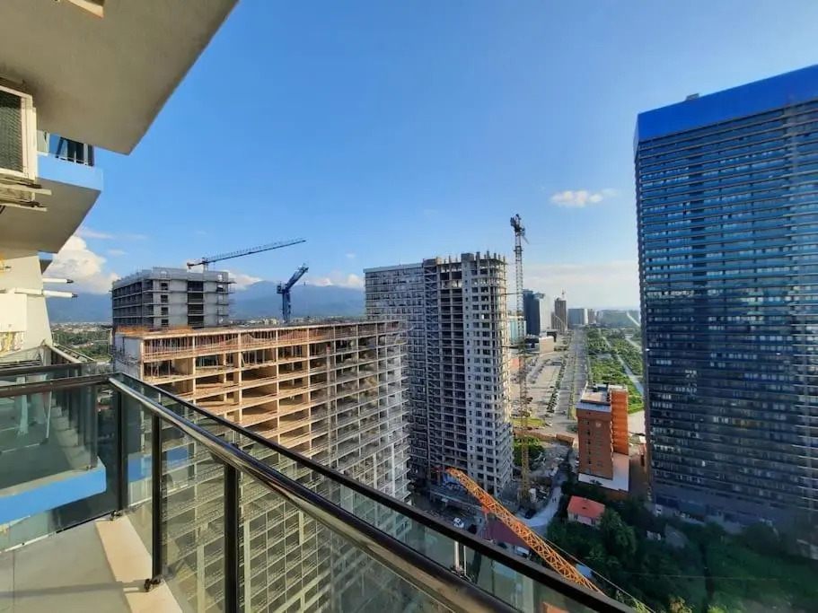 Leo Group Apartment 21-03 Elegance Batumi