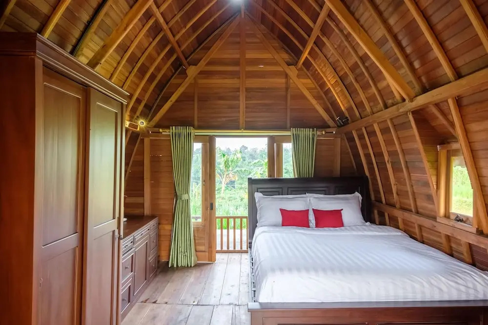 TwoSpaces Living at deRos Resort & Cafe, Bogor