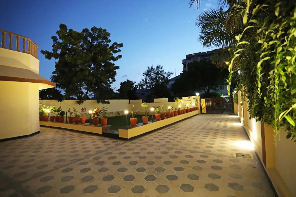 OYO 9428 Home Hill View Goverdhan Vilas