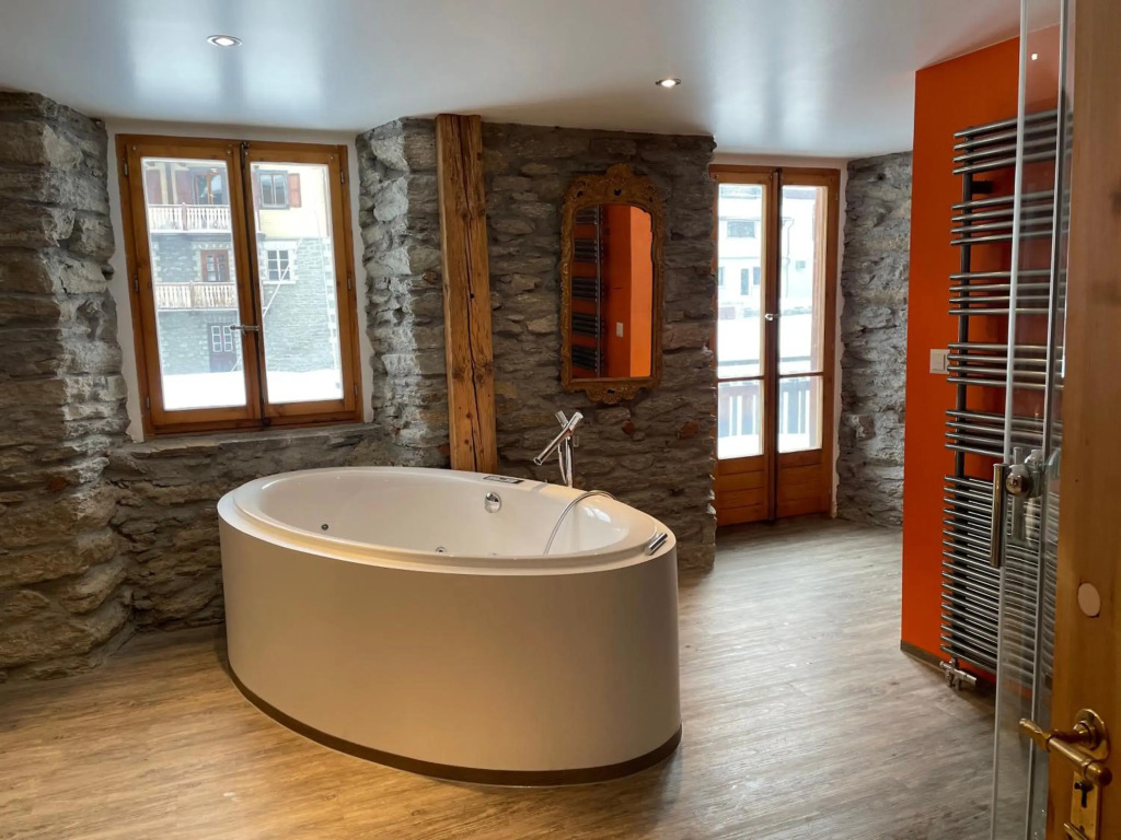 Stegmatte - Unique luxury triplex apartment for 8 persons