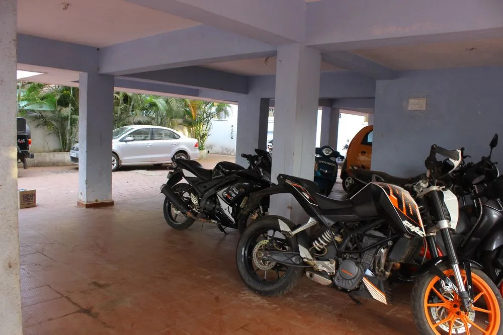 OYO 9645 1 BHK Near Curlies Anjuna