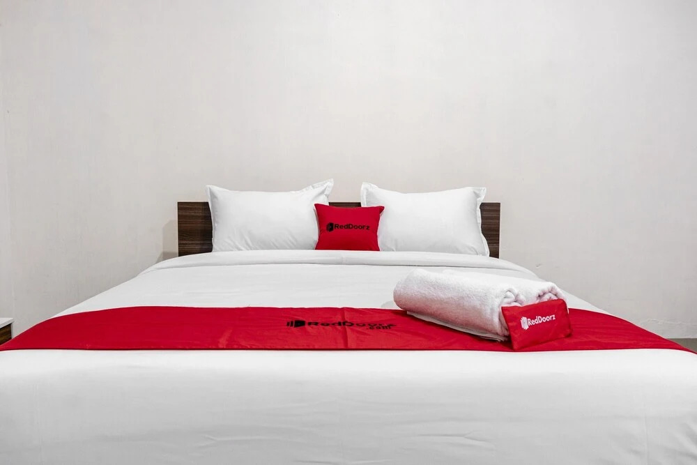 Afifah Guesthouse by RedDoorz