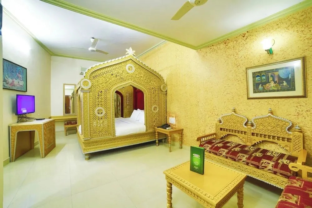 Hotel Samrat International