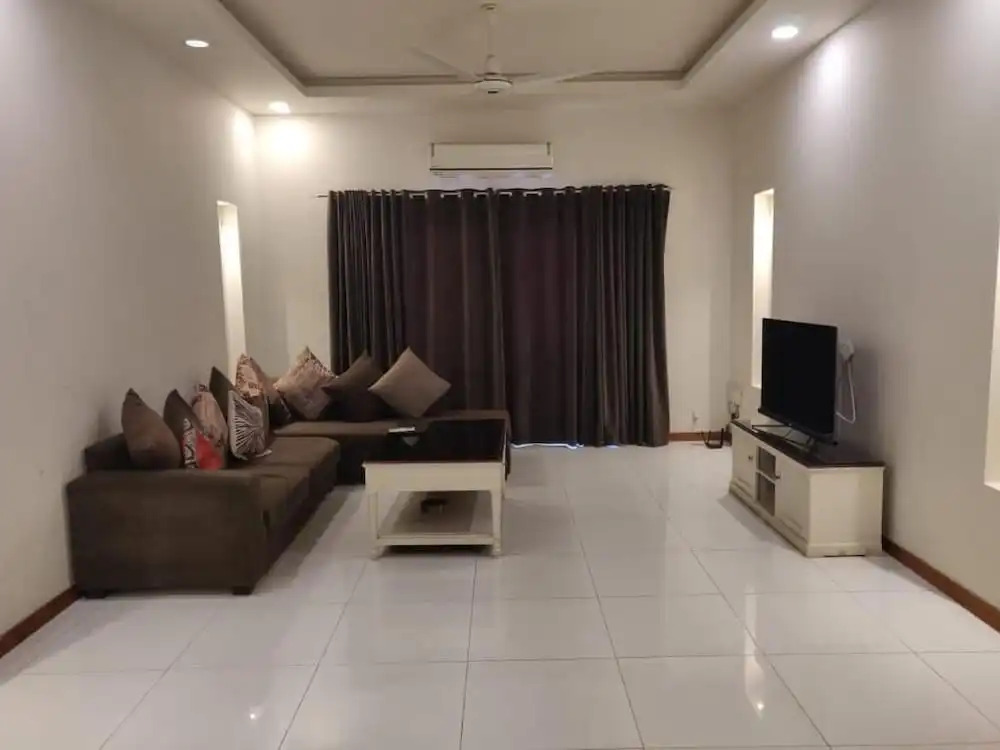 Capital Guest House E-11 Islamabad