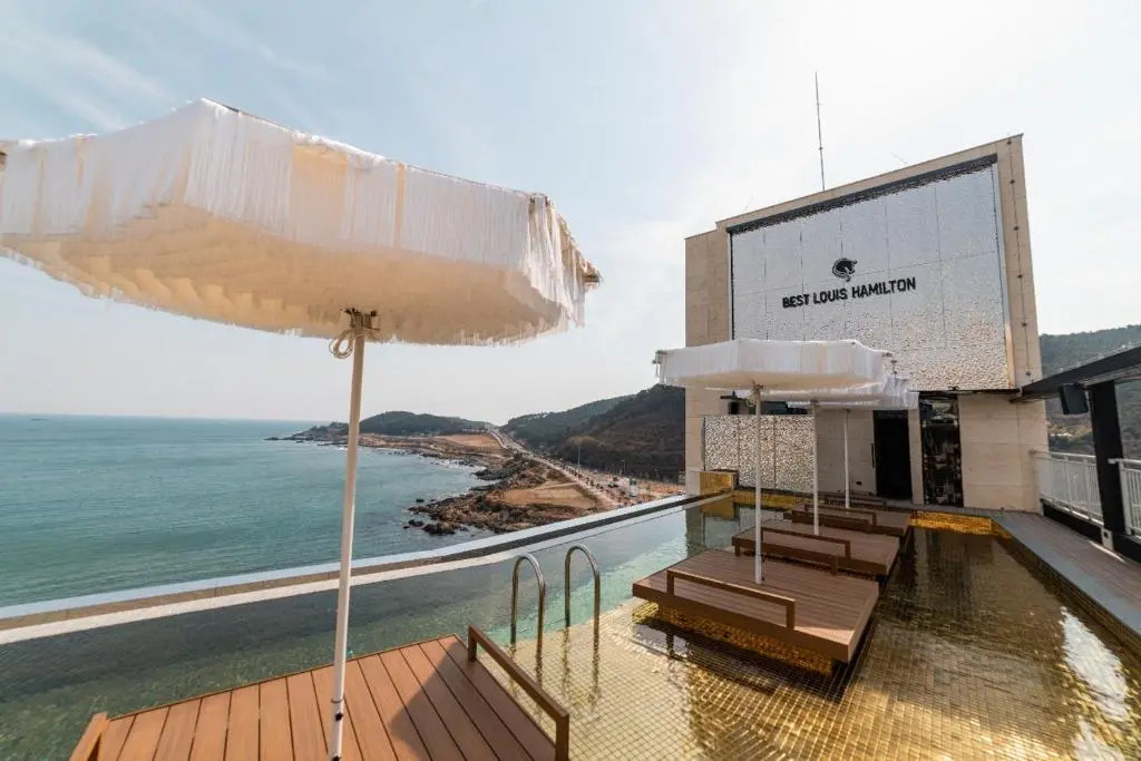 Best Louis Hamilton Hotel Ocean Terrace