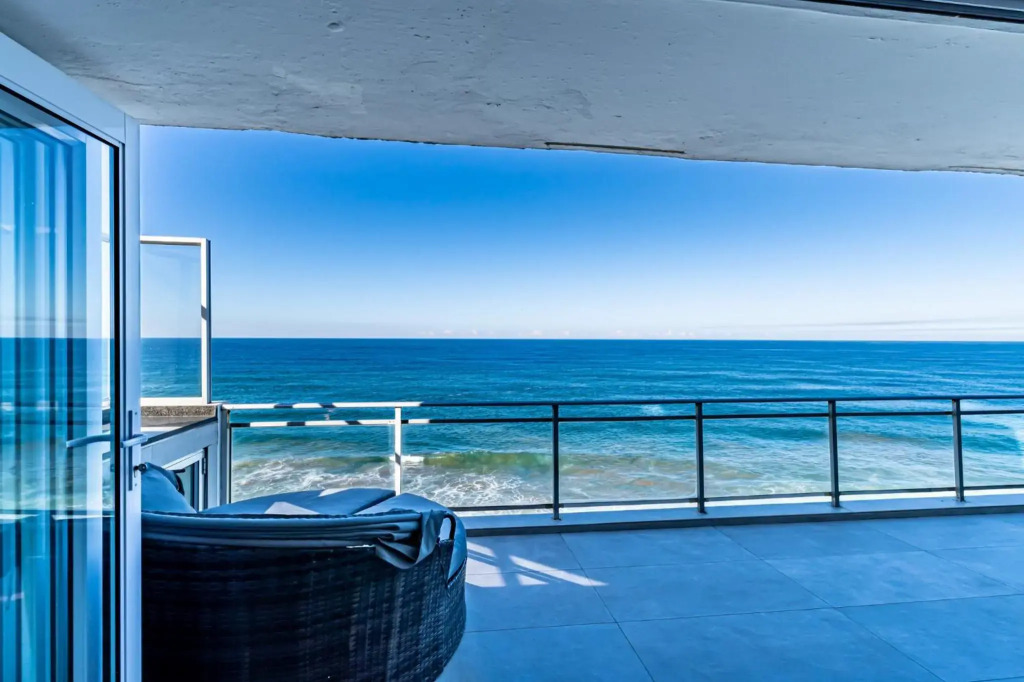 Beach front penthouse apartment