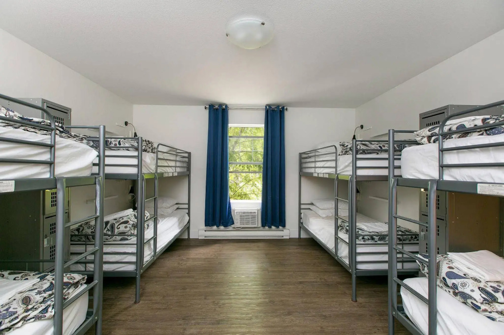 HI Kelowna Hostel